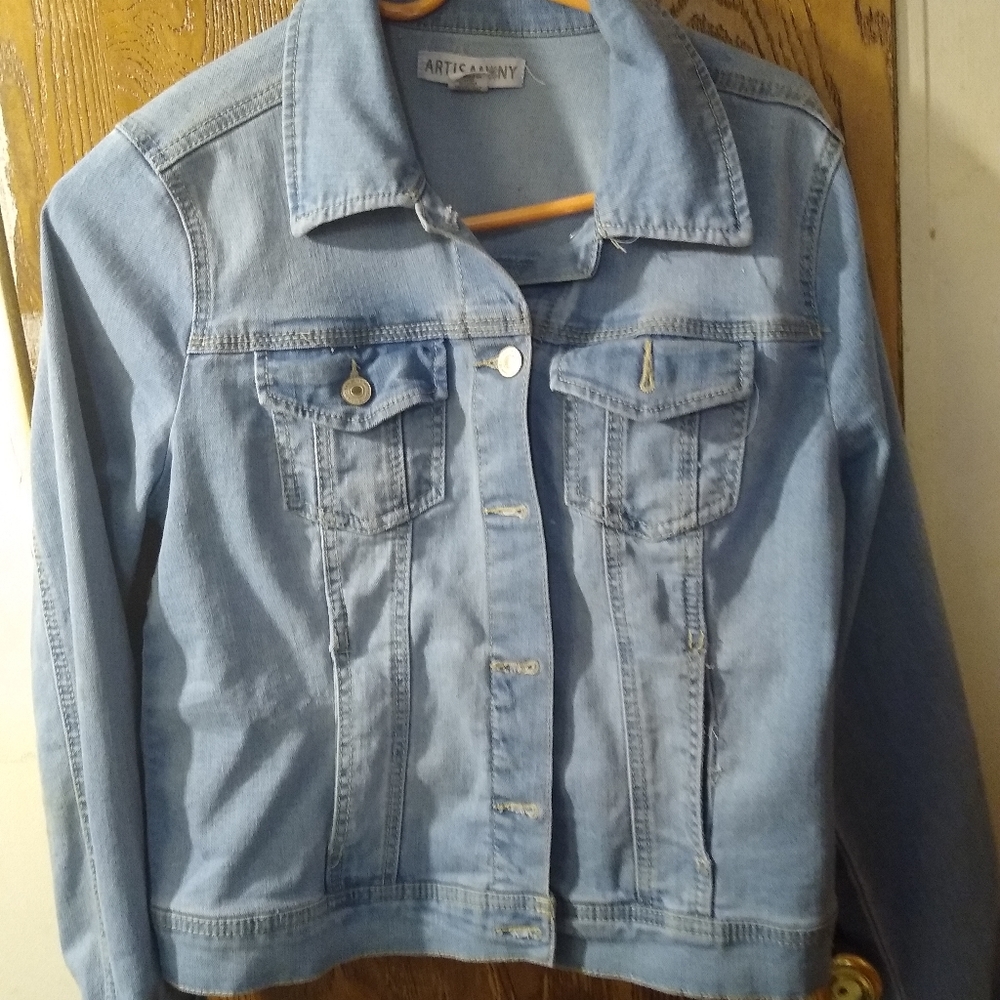 Jean jacket - Picture 2 of 4